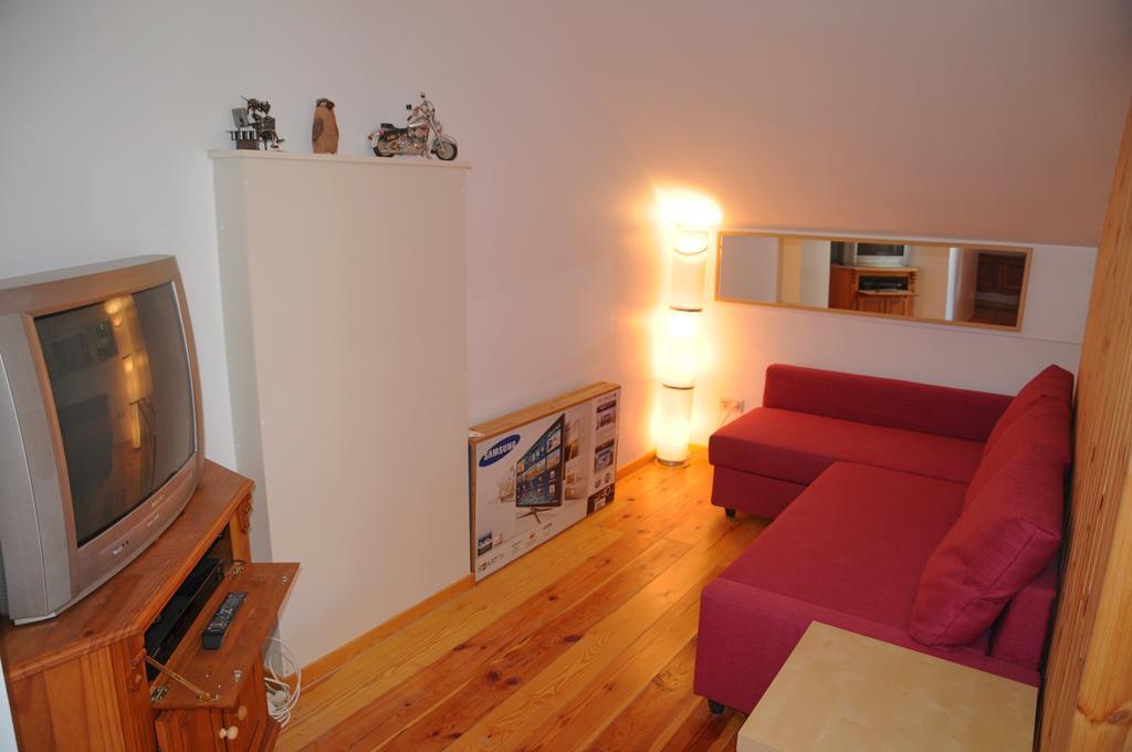 Villa A côté de l'Epicerie à Bonsin Chambre photo