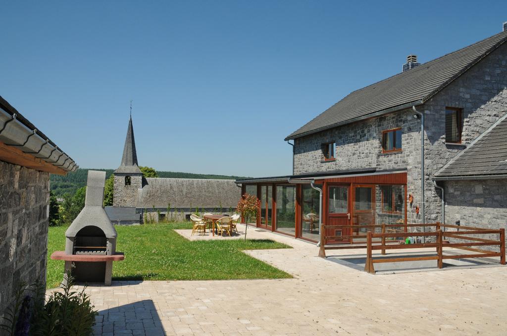 Villa A côté de l'Epicerie à Bonsin Chambre photo
