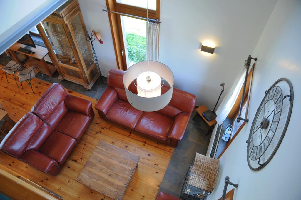 Villa A côté de l'Epicerie à Bonsin Chambre photo
