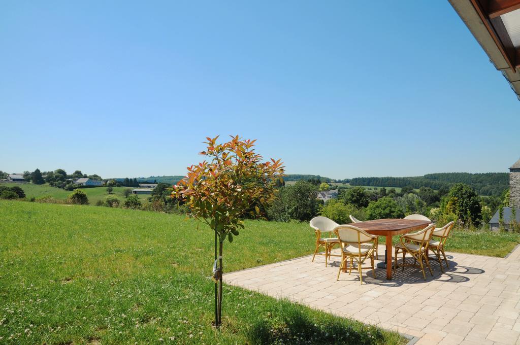 Villa A côté de l'Epicerie à Bonsin Chambre photo
