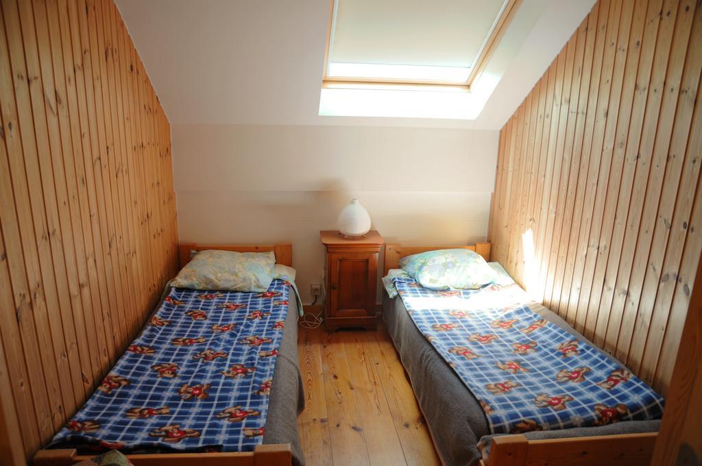 Villa A côté de l'Epicerie à Bonsin Chambre photo
